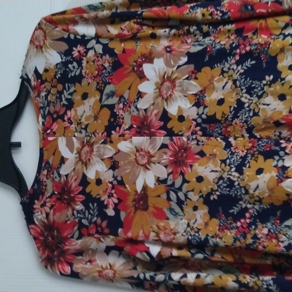 Southern Stitch Women's Floral Dress - Picture 11 of 11